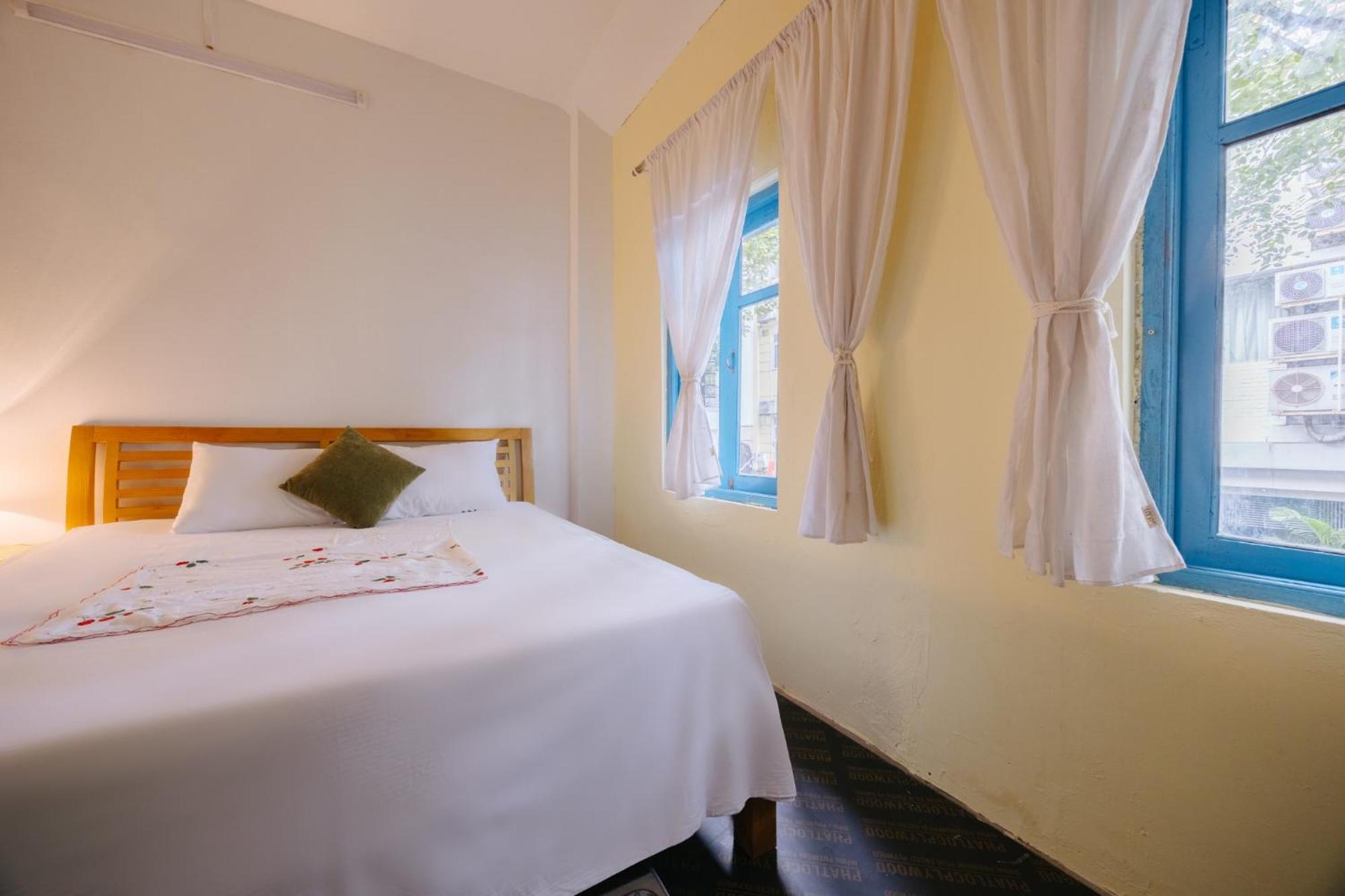 Homestay And Eggcoffee Central Hanoi Old Quarter Экстерьер фото