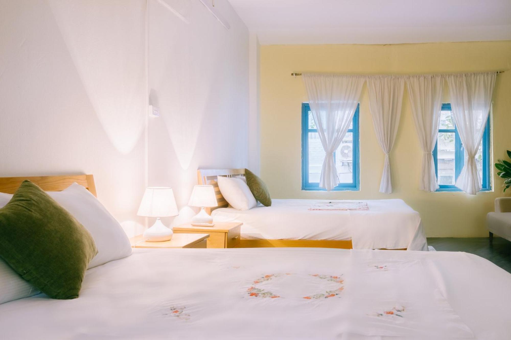 Homestay And Eggcoffee Central Hanoi Old Quarter Экстерьер фото