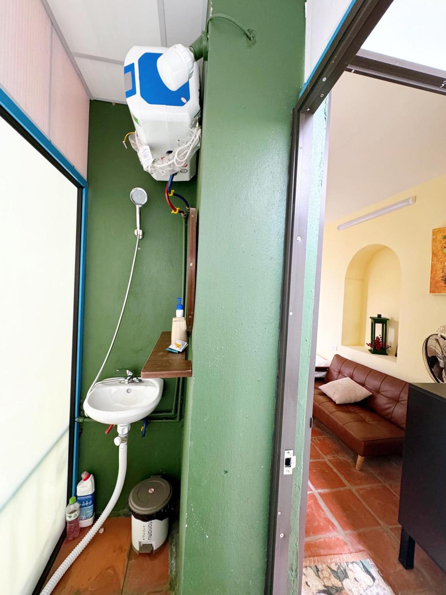 Homestay And Eggcoffee Central Hanoi Old Quarter Экстерьер фото