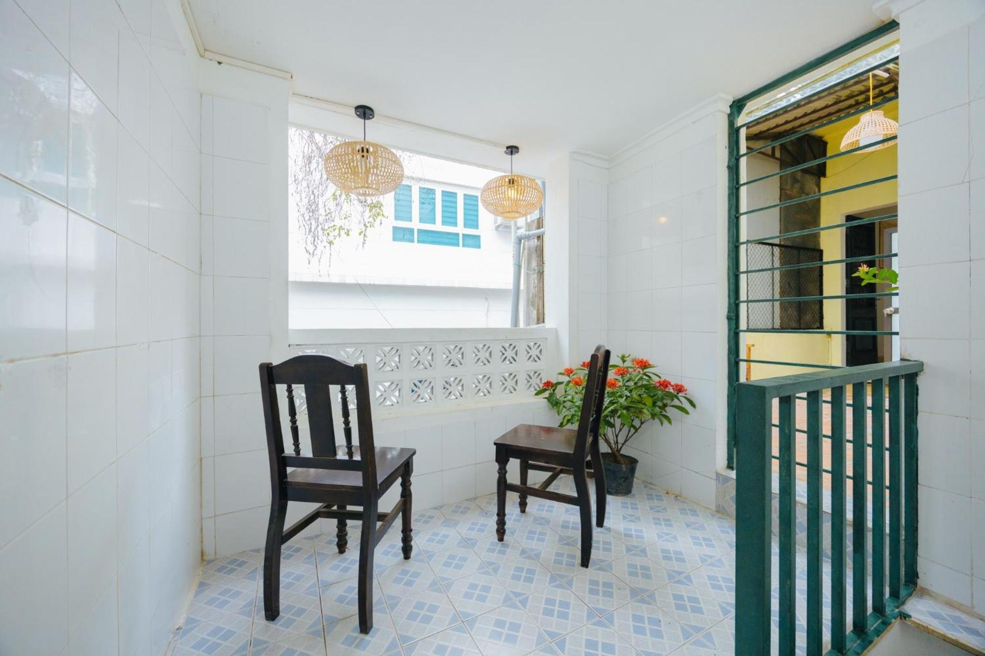 Homestay And Eggcoffee Central Hanoi Old Quarter Экстерьер фото