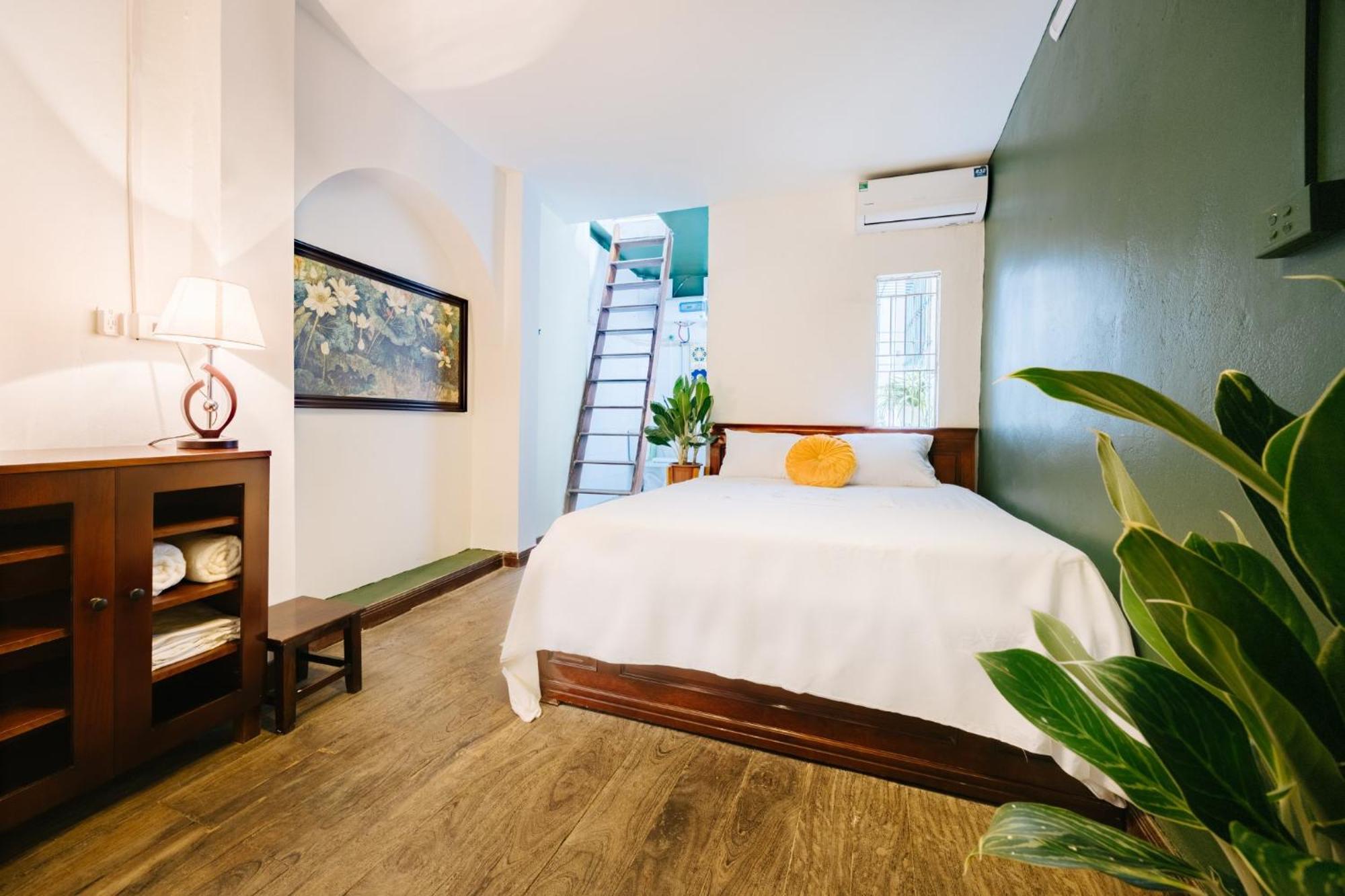 Homestay And Eggcoffee Central Hanoi Old Quarter Экстерьер фото