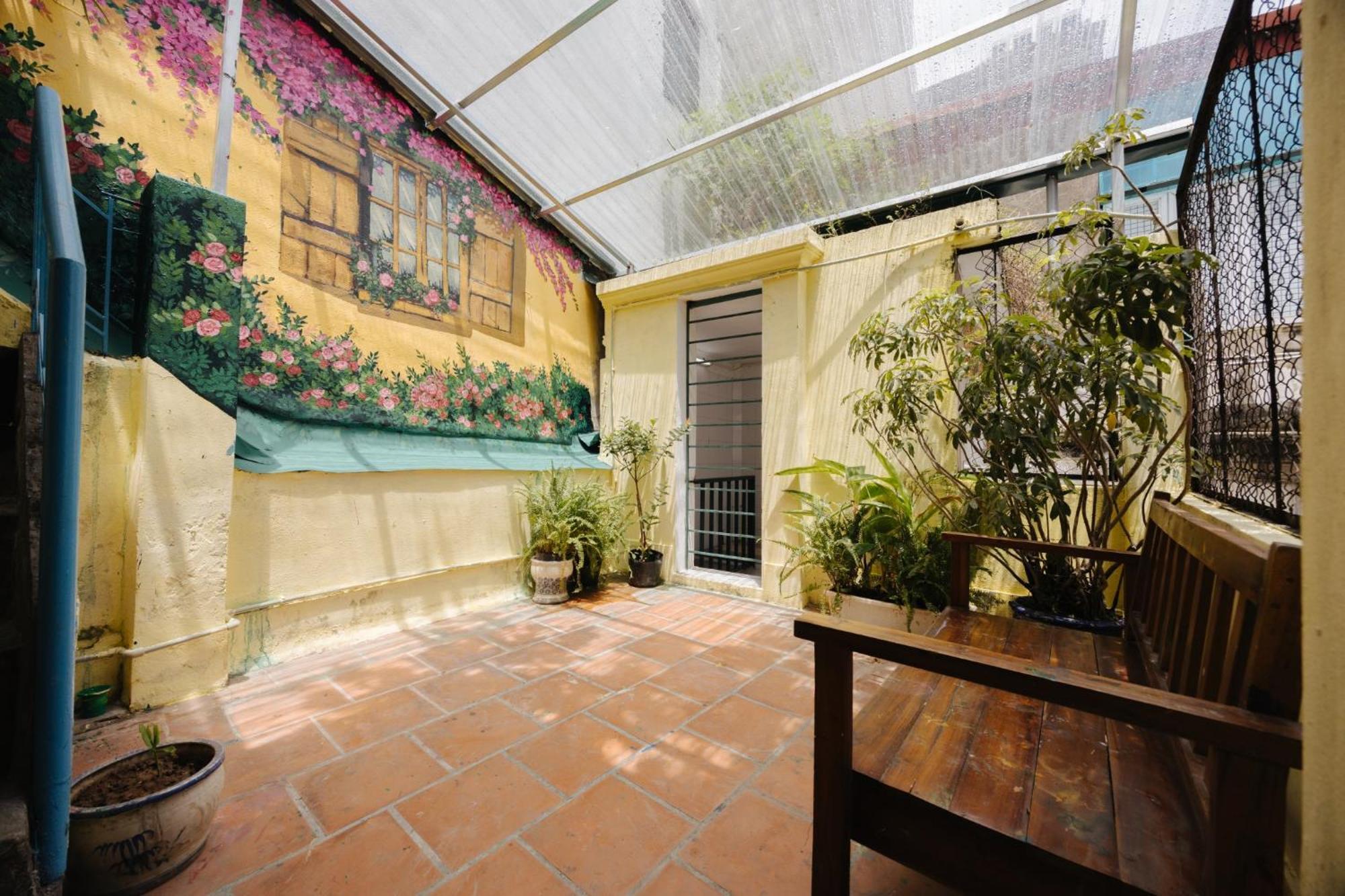 Homestay And Eggcoffee Central Hanoi Old Quarter Экстерьер фото