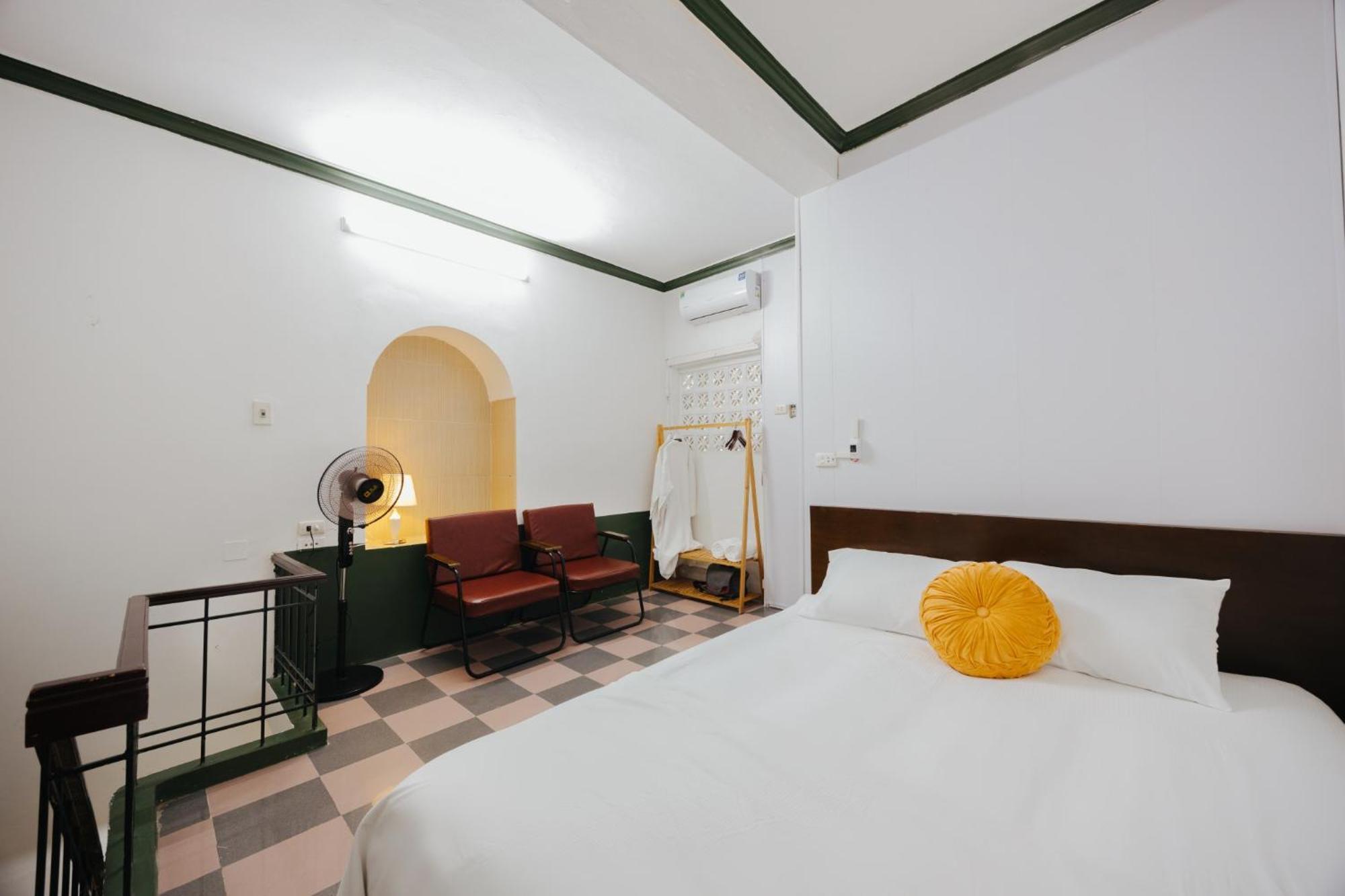 Homestay And Eggcoffee Central Hanoi Old Quarter Экстерьер фото