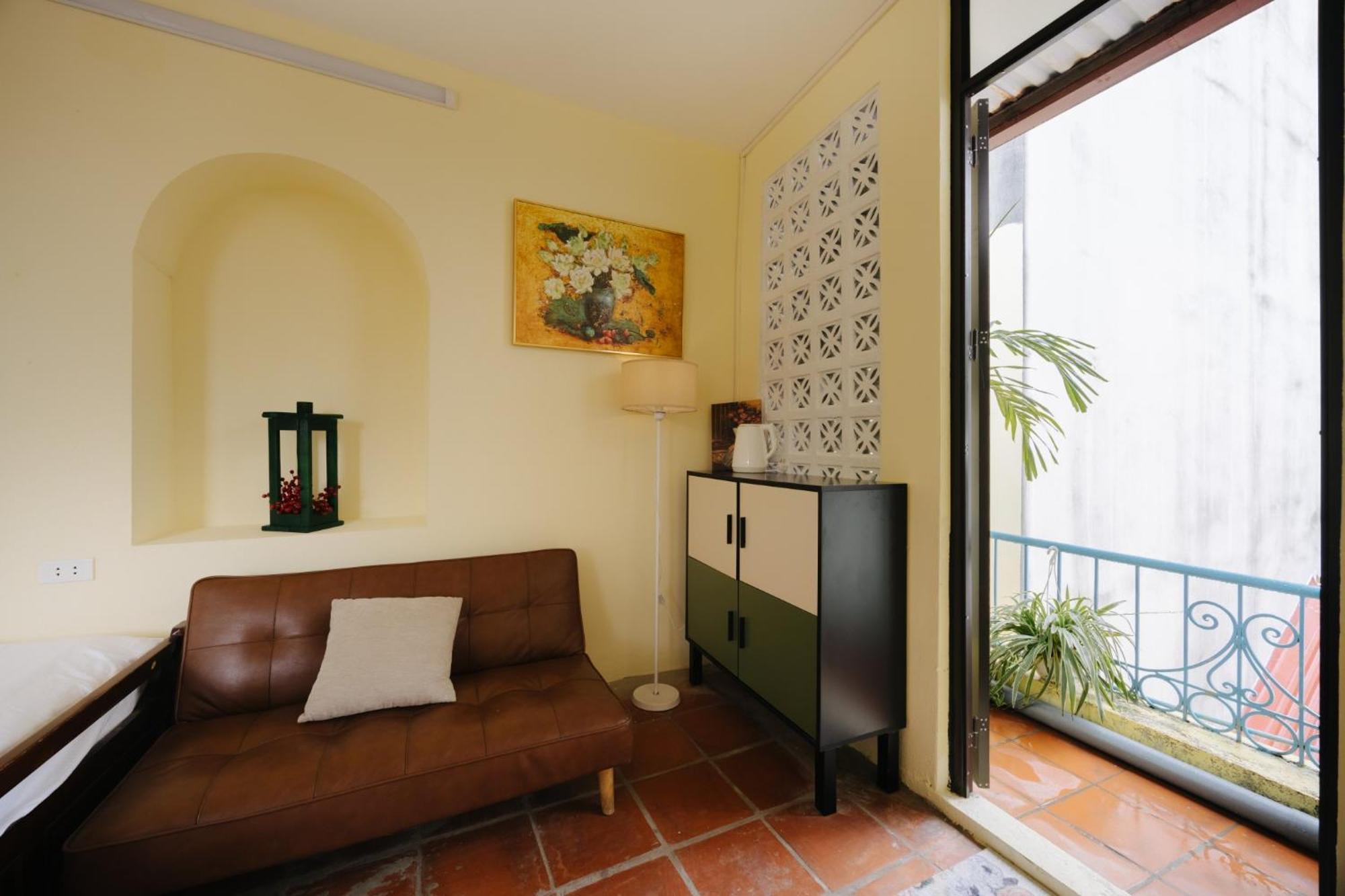 Homestay And Eggcoffee Central Hanoi Old Quarter Экстерьер фото