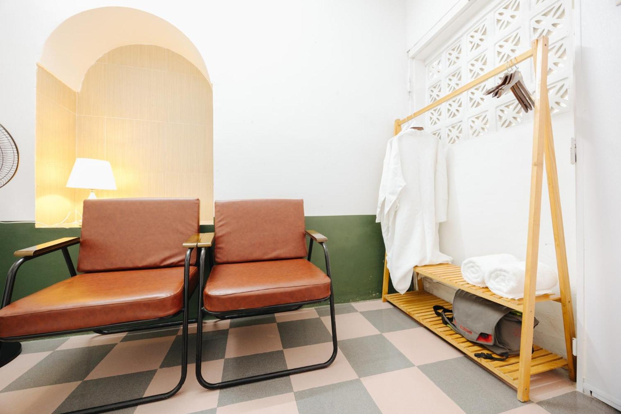 Homestay And Eggcoffee Central Hanoi Old Quarter Экстерьер фото