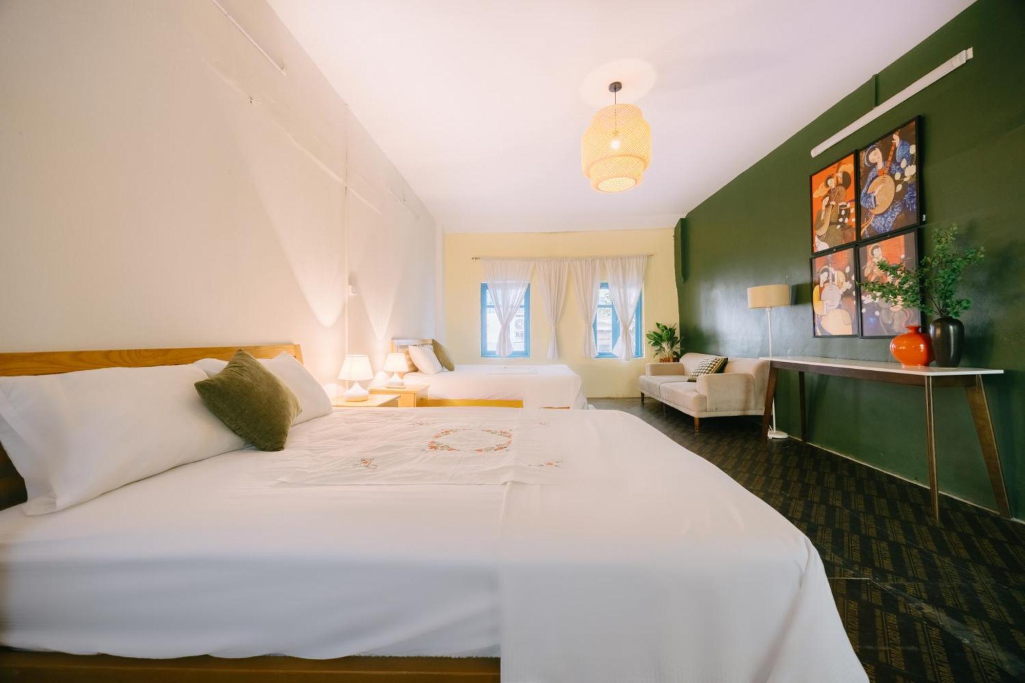 Homestay And Eggcoffee Central Hanoi Old Quarter Экстерьер фото